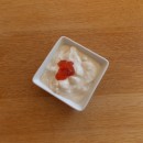 Bananen-Sahnecreme mit Rosenblütengelee