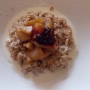 Frühstücksbrei mit Obst